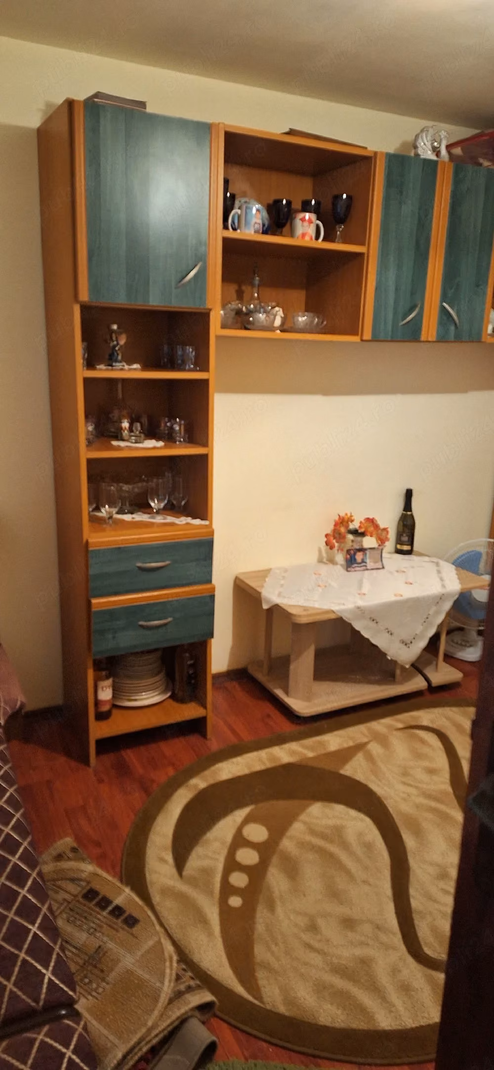 vând casă in comuna Troianul