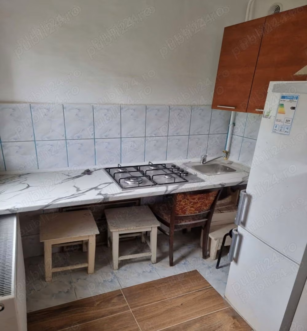 Garsonieră confort 2 etaj 2 zona Badea Cârțan amenajata integral ocupabil imediat