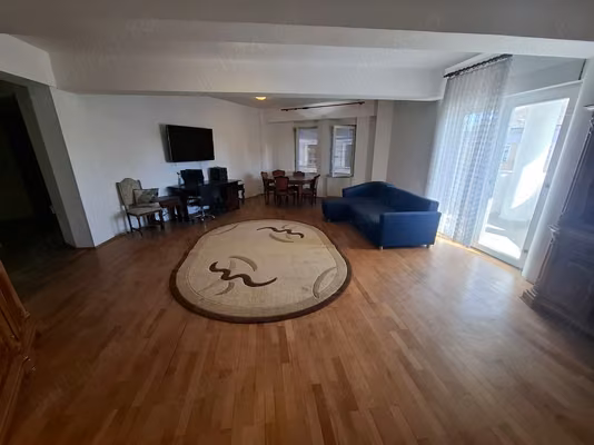 Apartament Boul Rosu