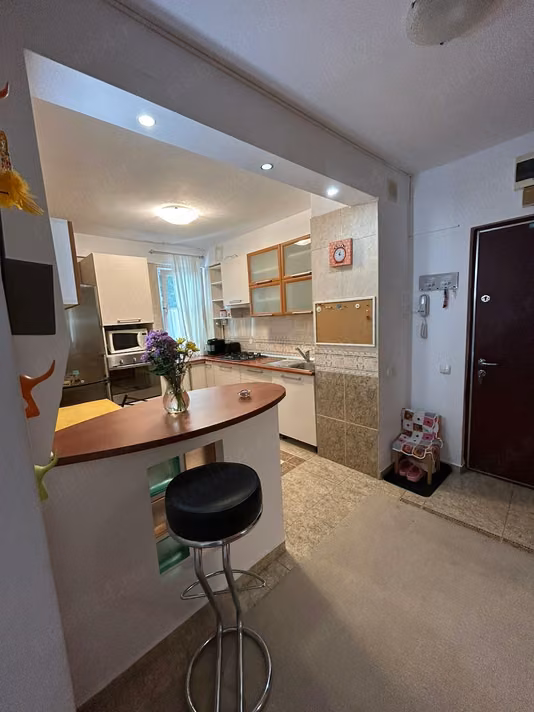 Apartament Titan