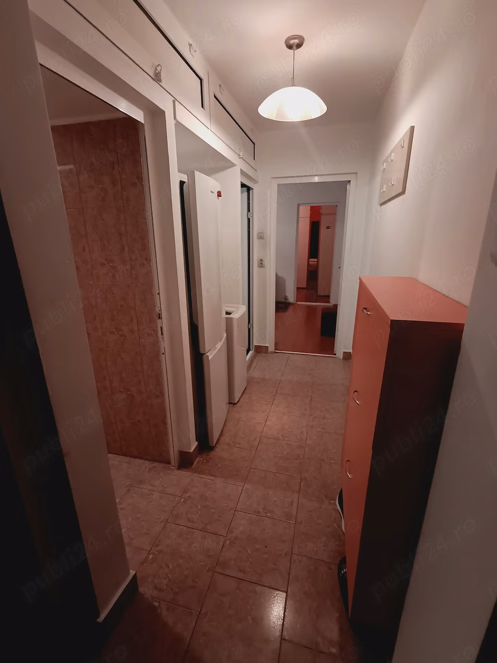 Apartament cu 3 camere mobilat și utilat