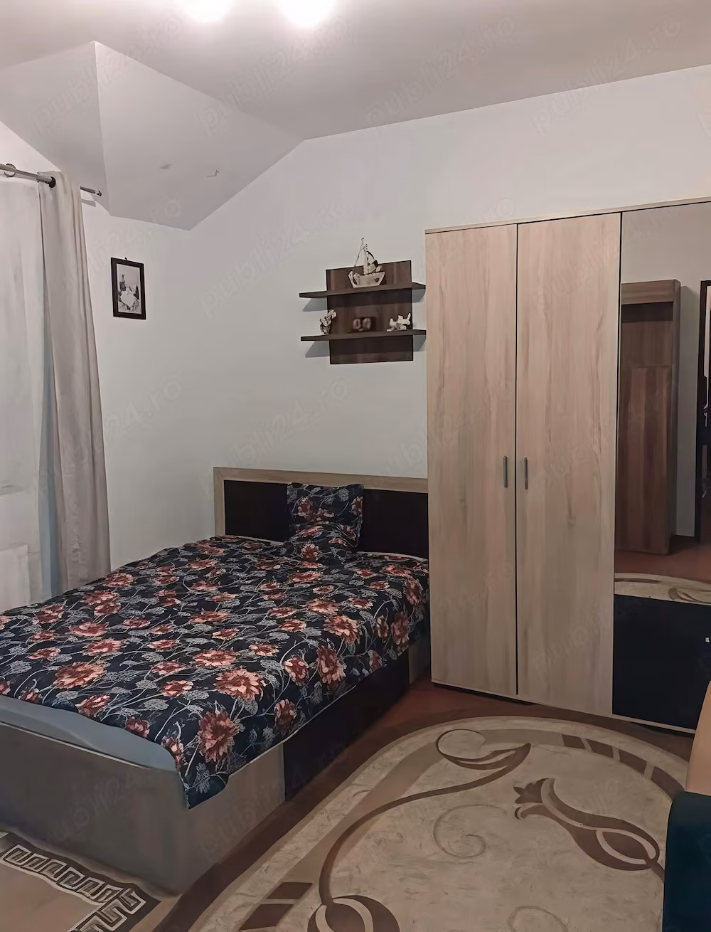 Proprietara vand apartament