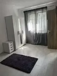 Garsoniera Decebal -Piata Alba Iulia de inchiriat