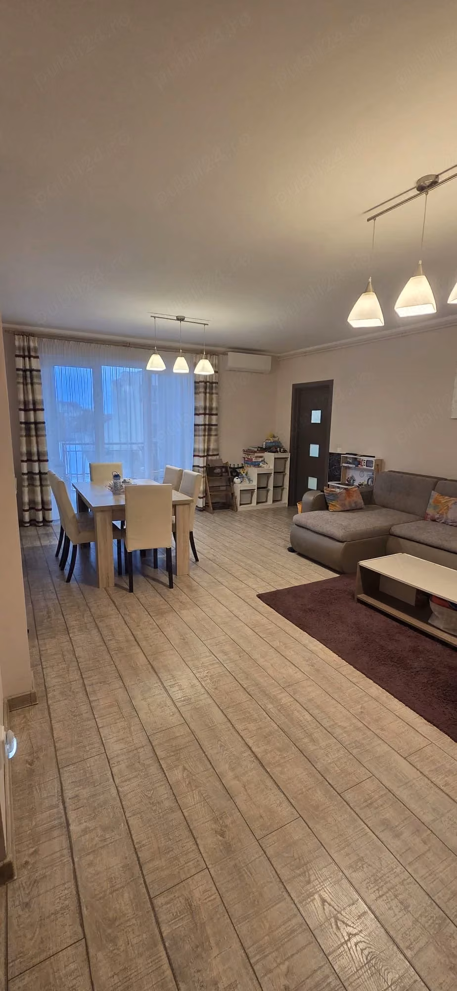 Proprietar Vând apartament 3 camere in City Residence Sibiu