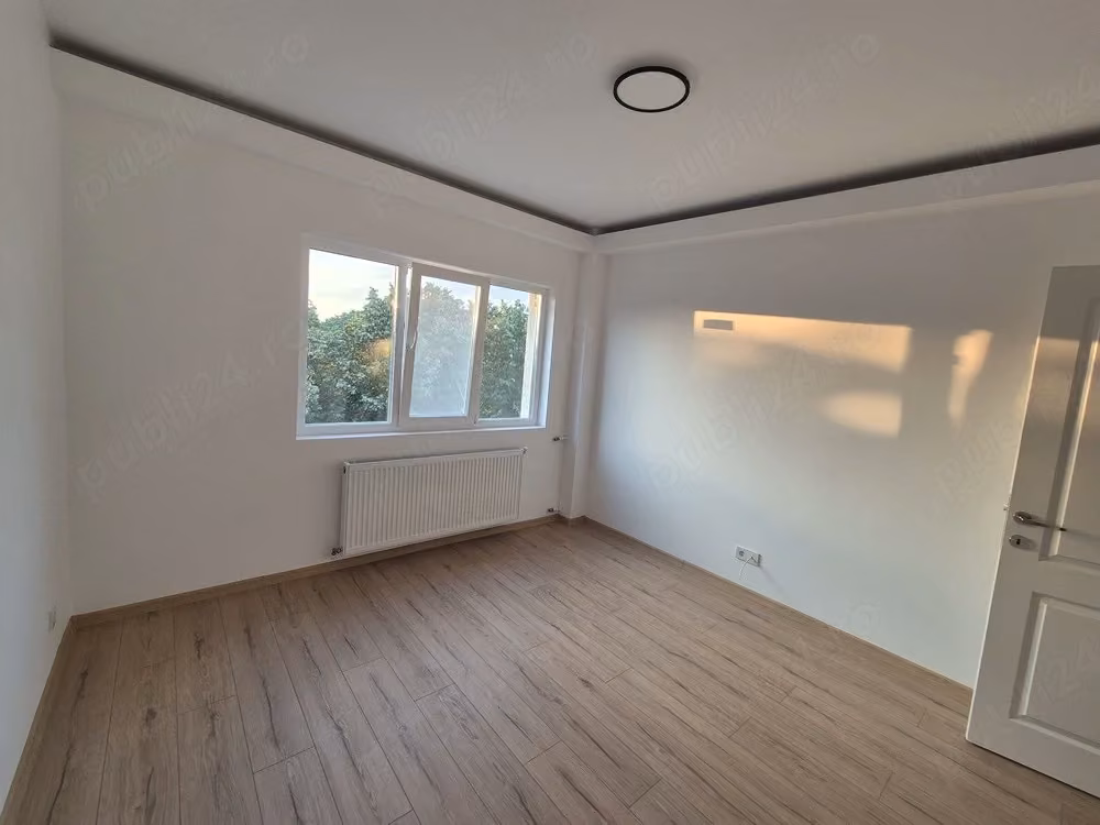 Apartament 3 camere renovat complet   Str. Cameliei, Ploiești