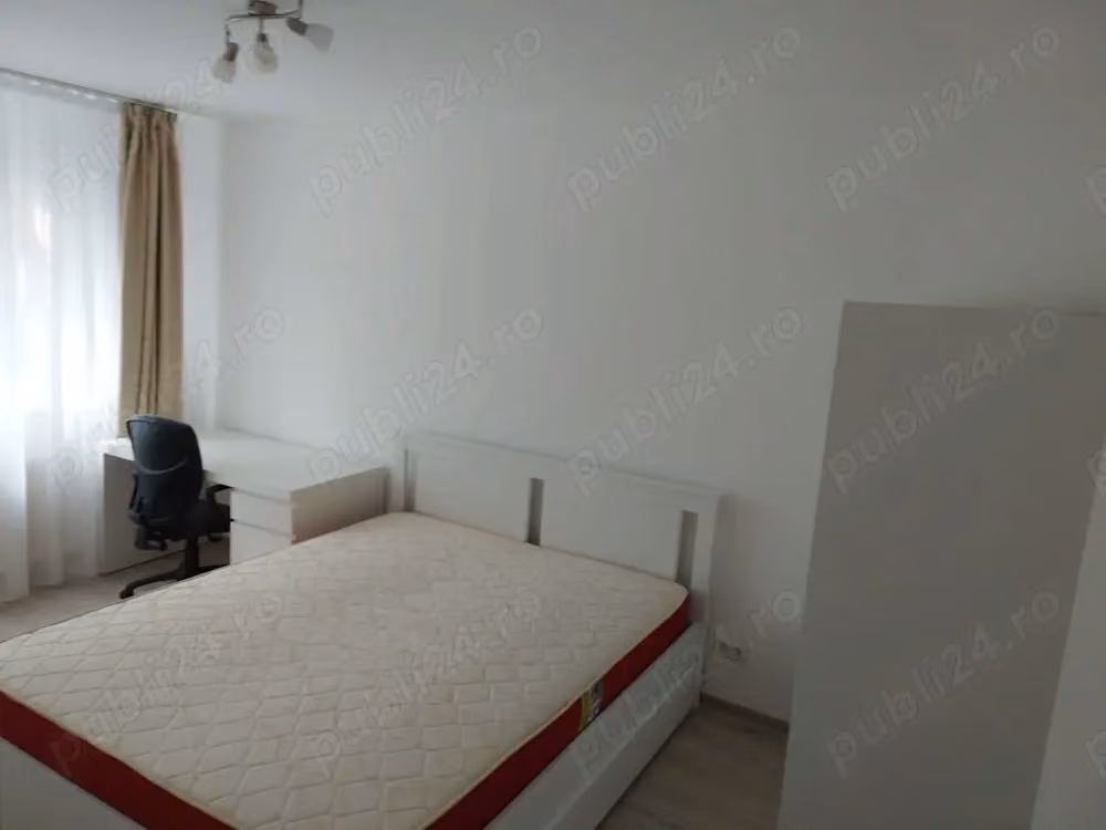 Dau în chirie apartament cu 3 camere