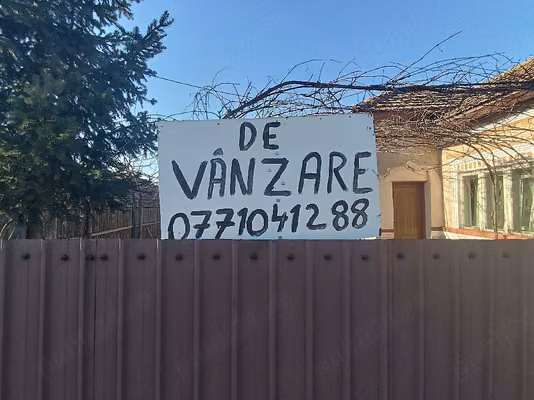 Casă Tigveni