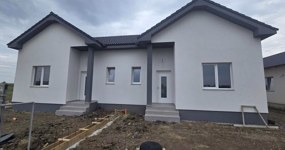 Duplex de vânzare cu 3 camere în Moșnița Nouă