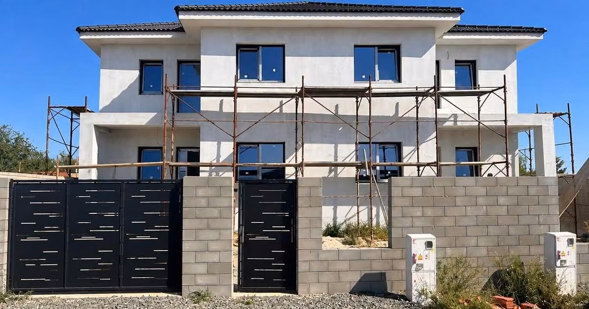 Duplex de vânzare cu 5 camere în Moșnița Nouă