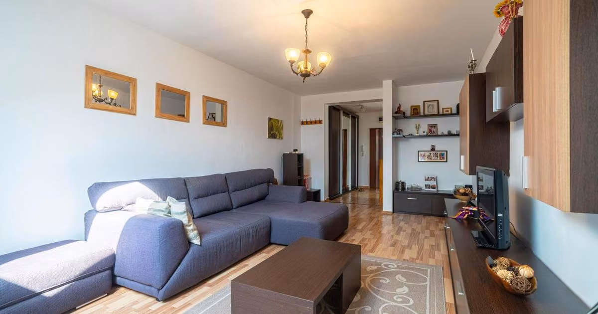 Apartament de vânzare cu 2 camere, mobilat în zona Micălaca, Arad