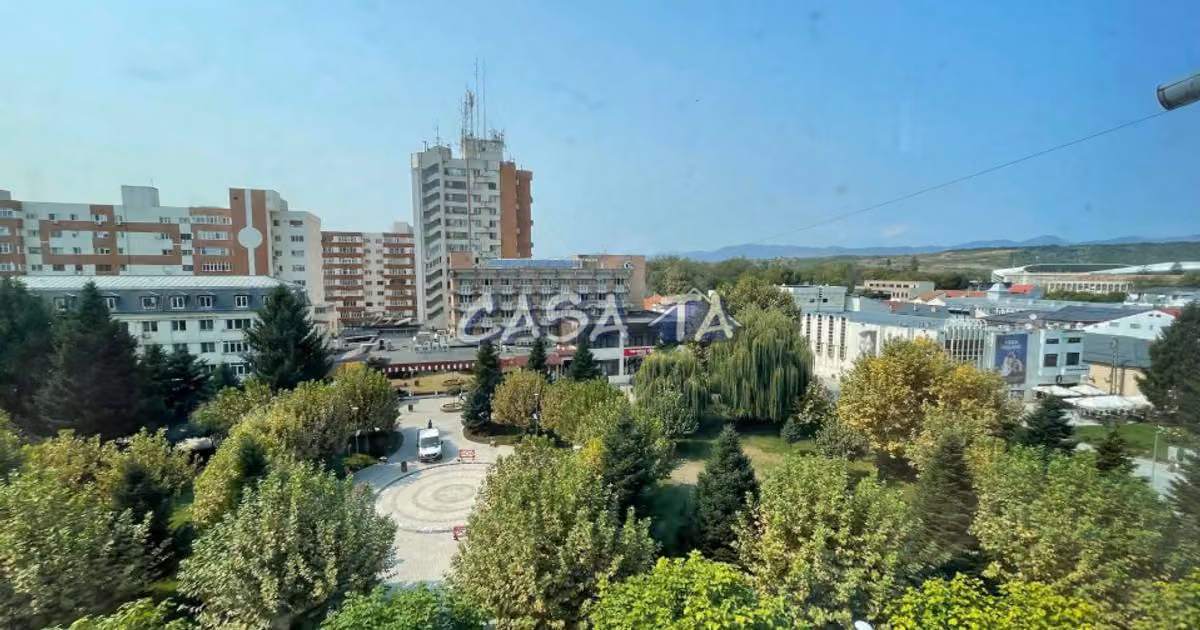 Apartament de vânzare cu 2 camere, mobilat în zona Ultracentral, Târgu Jiu