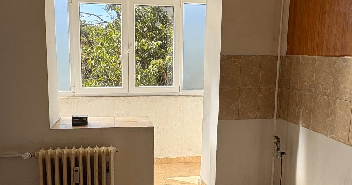 Apartament de vânzare cu 3 camere în zona Ozana, Sector 3