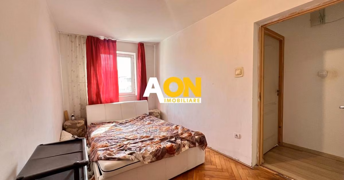 Apartament de vânzare cu 3 camere, mobilat în zona Cetate, Alba Iulia