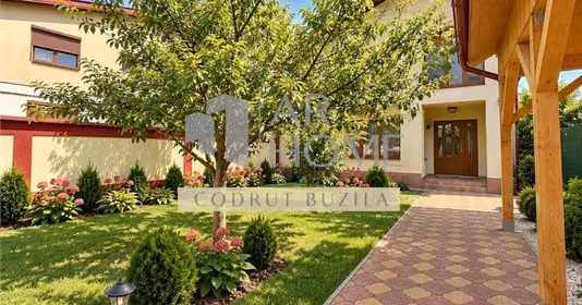 Casă Ultracentral