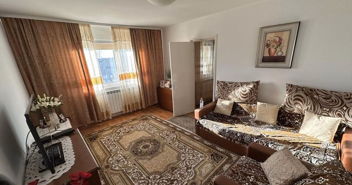 Apartament de vânzare cu 3 camere, mobilat în zona Casa de Cultură, Constanța