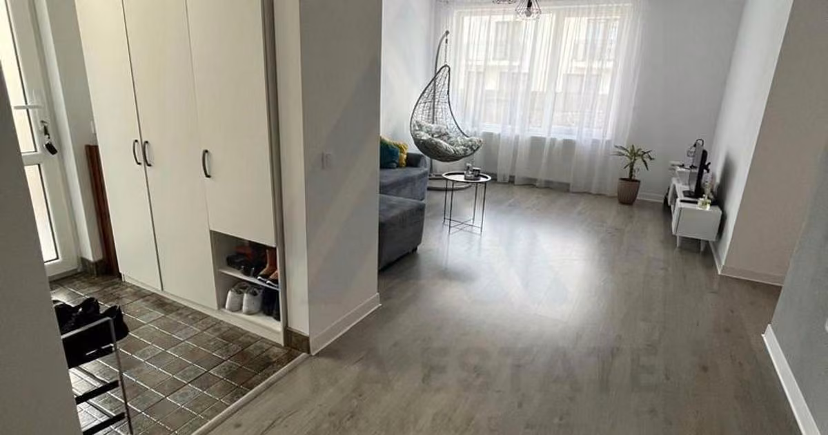 Duplex de vânzare cu 4 camere, mobilat în Cisnădie