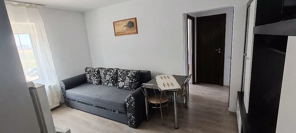 Inchiriez  apartament cu o camera