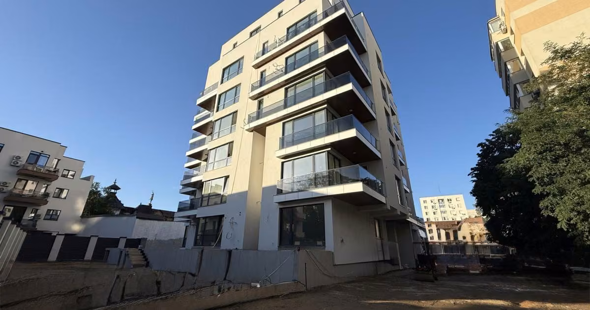 Apartament de vânzare cu 3 camere în zona Eminescu, Sector 2