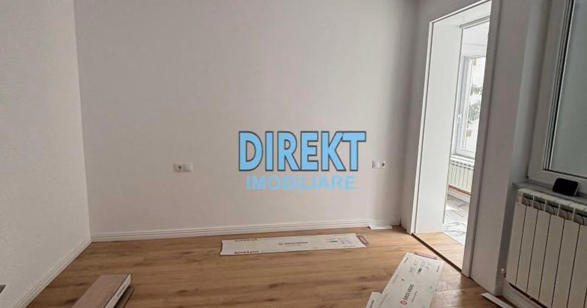Apartament de vânzare cu 4 camere în zona Central, Bistrița