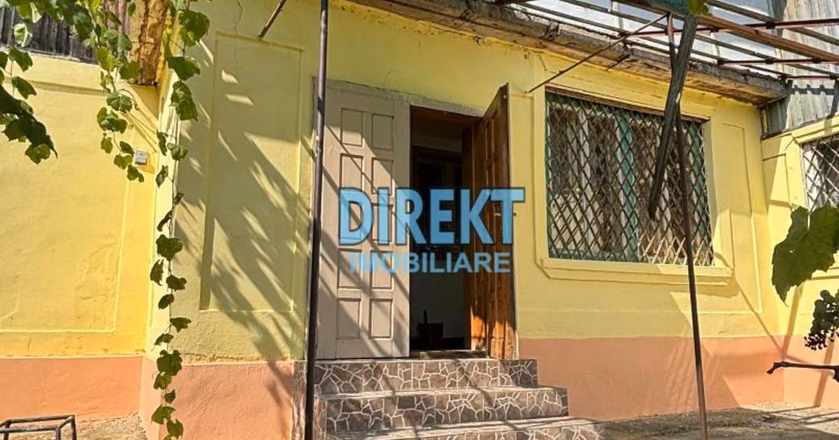 Casă individuală de vânzare cu 4 camere în Satu Nou
