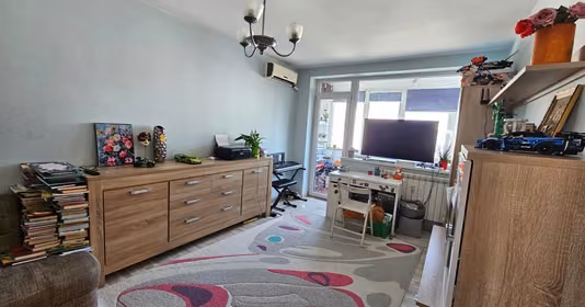 Apartament Titan
