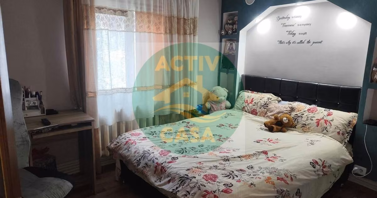 Apartament de vânzare cu 2 camere în Roman