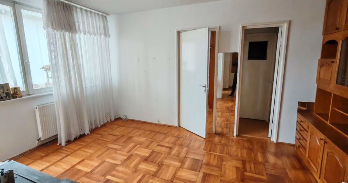 Apartament de vânzare cu 2 camere în zona Țiglina 3, Galați