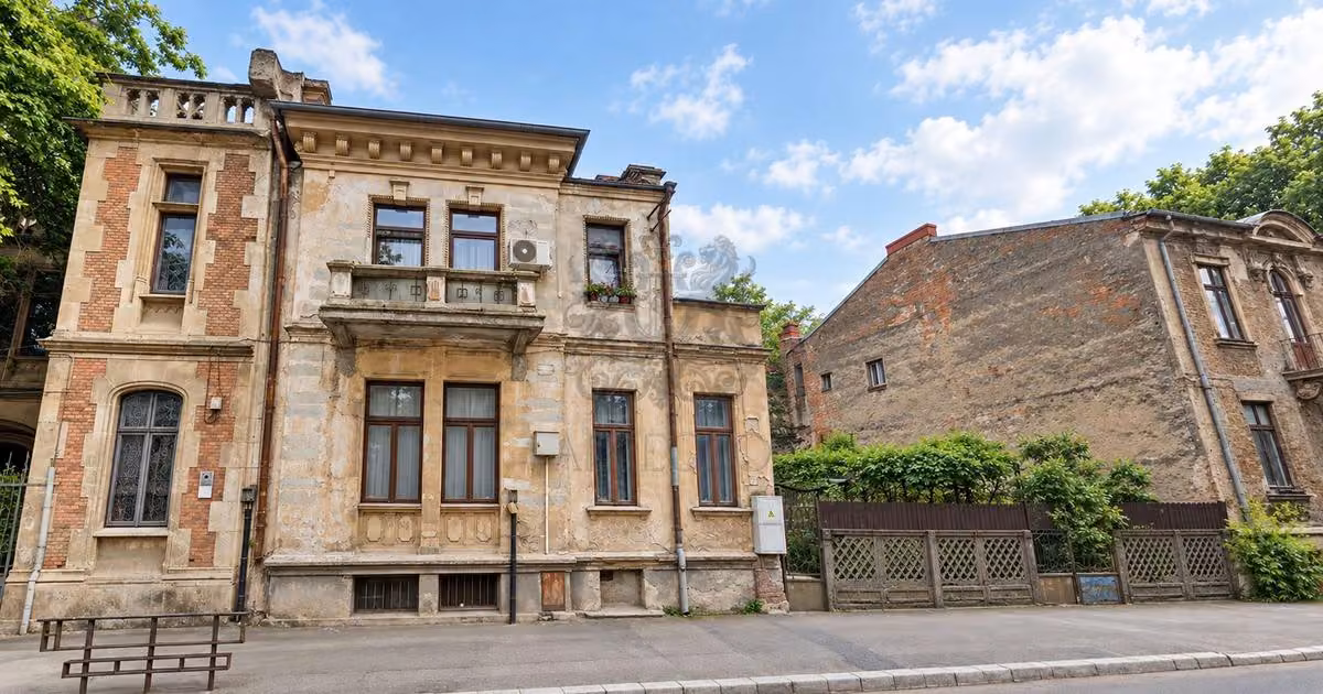 Casă de vânzare cu 5 camere în zona Calea Victoriei, Ultracentral