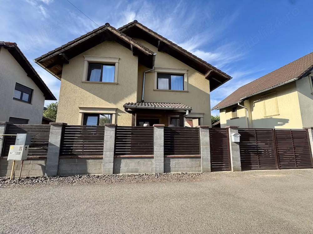 Casă individuală - Proprietar | 4 dormitoare | Locație excelentă