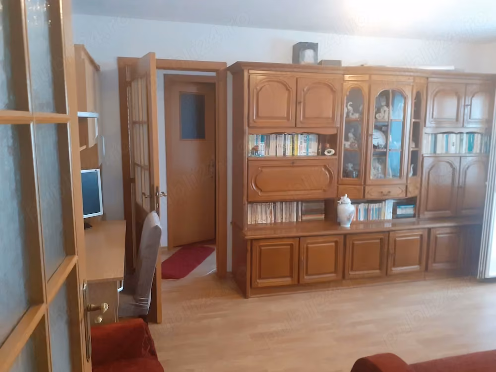 Inchiriez apartament 2 camere pe perioada indelungata