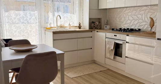 Apartament Florești