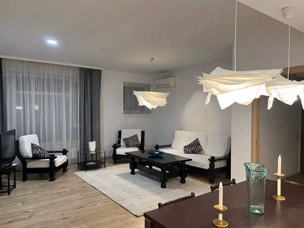 Apartament 3 camere (provenit din 4), in complex Laguna Residence