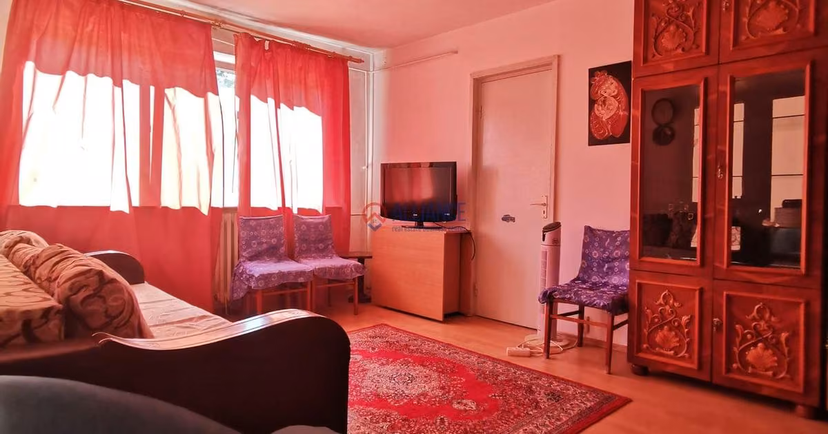 Apartament de vânzare cu 3 camere în zona Tomis Nord, Constanța