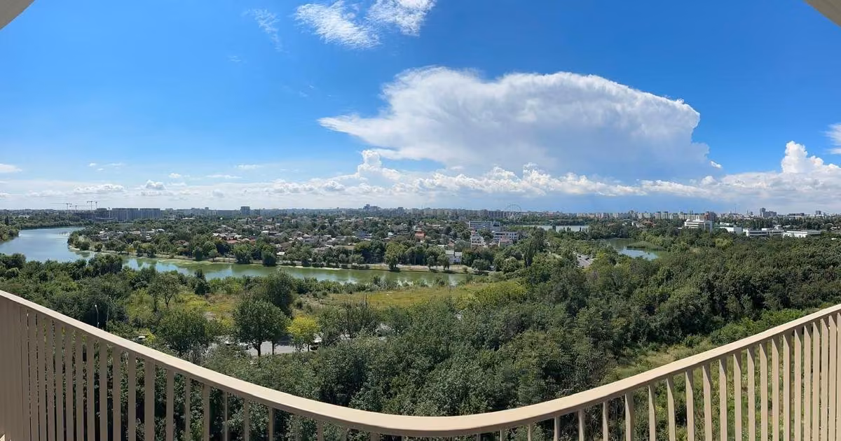 Apartament de vânzare cu 2 camere în zona Barbu Văcărescu, Sector 2