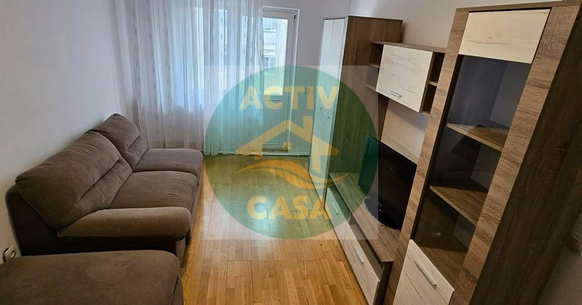 Apartament de vânzare cu 2 camere în Roman