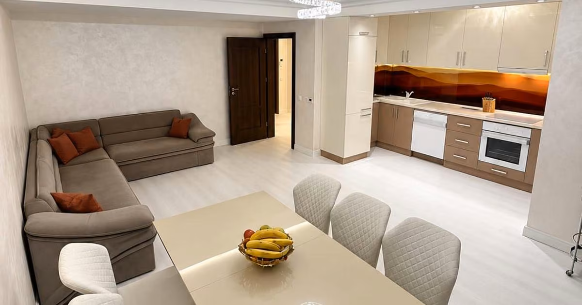 Apartament de vânzare cu 3 camere în zona Bd. Coșbuc, Galați