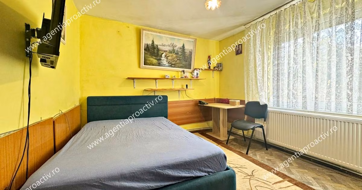 Apartament de vânzare cu 2 camere în zona Central, Galați
