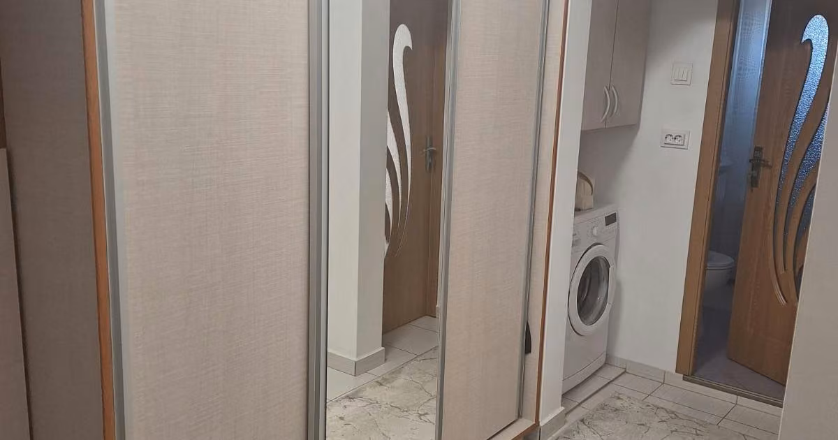 Apartament de vânzare cu 2 camere în zona Central, Botoșani