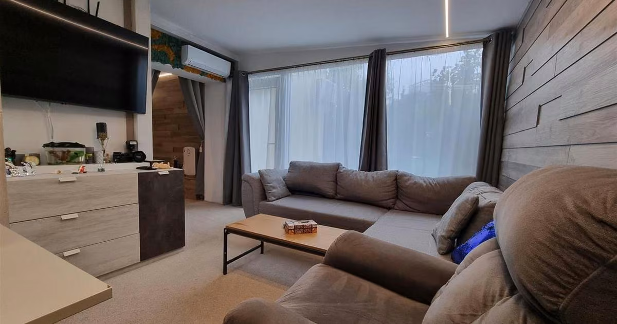Apartament de vânzare cu 3 camere, mobilat în zona Tătărași, Iași