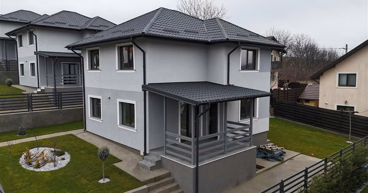 Casă individuală de vânzare cu 4 camere în Rediu