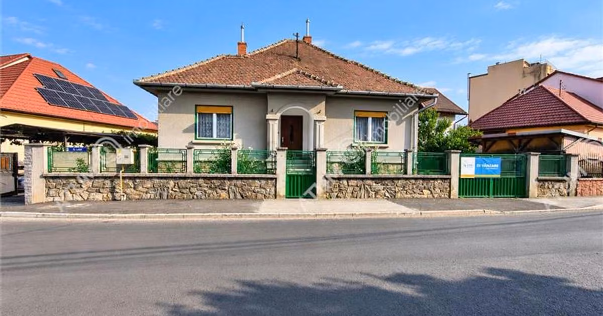 Casă individuală de vânzare cu 3 camere, mobilată în zona Central, Sibiu