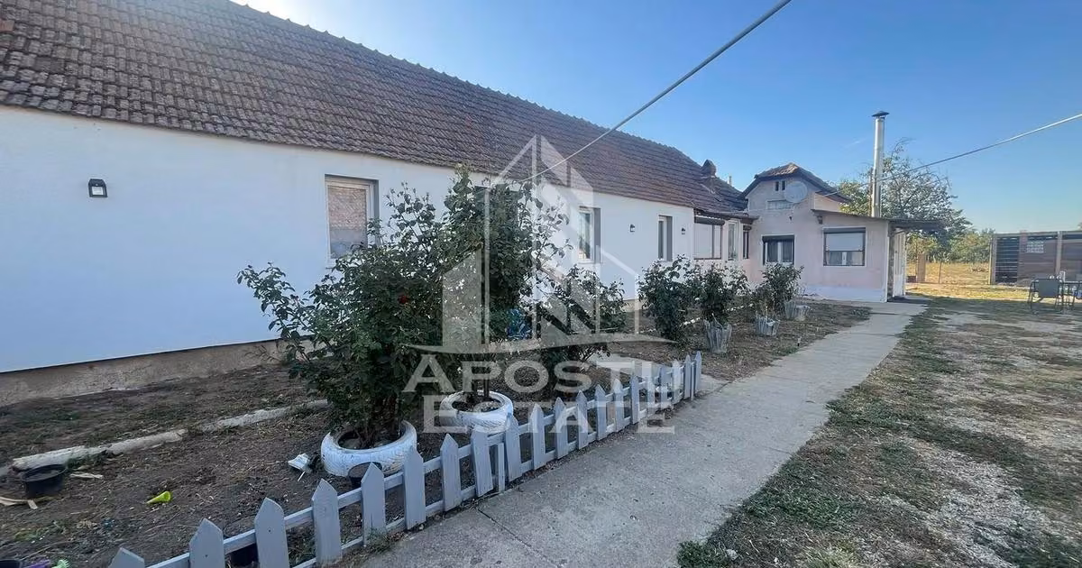 Casă individuală de vânzare cu 4 camere, mobilată în Felnac
