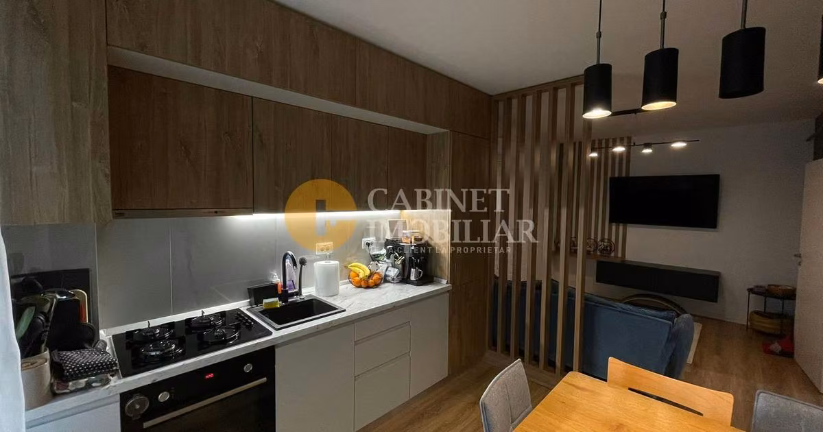 Apartament de vânzare cu 4 camere, mobilat în zona Canta, Iași