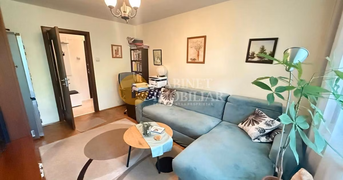 Apartament de vânzare cu 2 camere, mobilat în zona Podu Roș, Iași