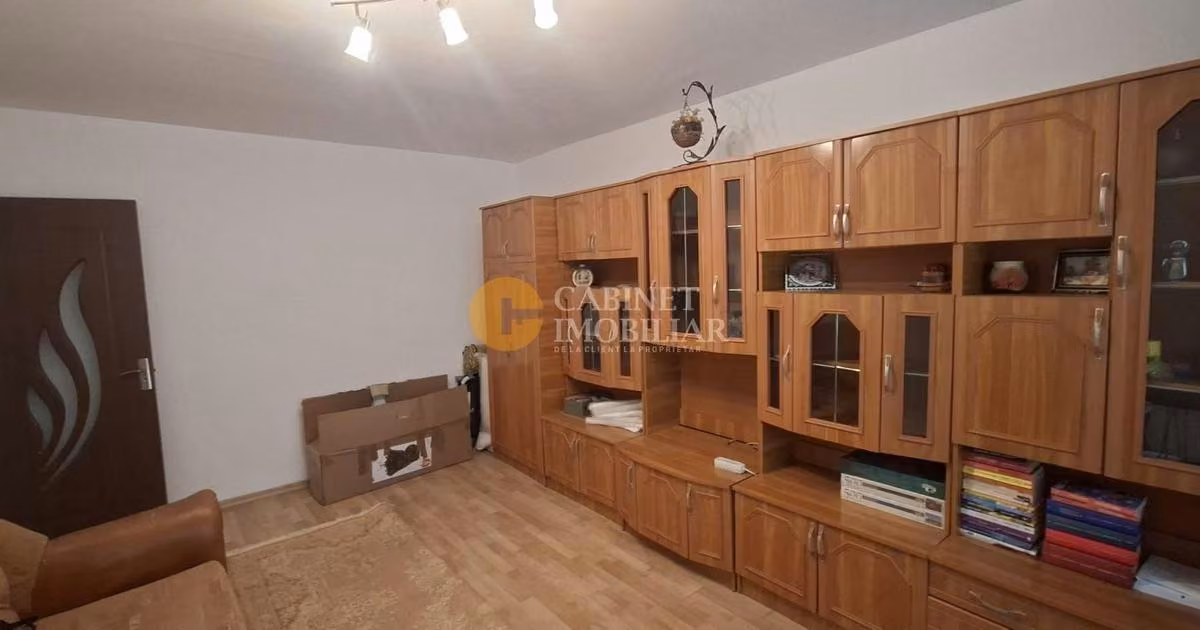 Apartament de vânzare cu 2 camere, mobilat în Tomești