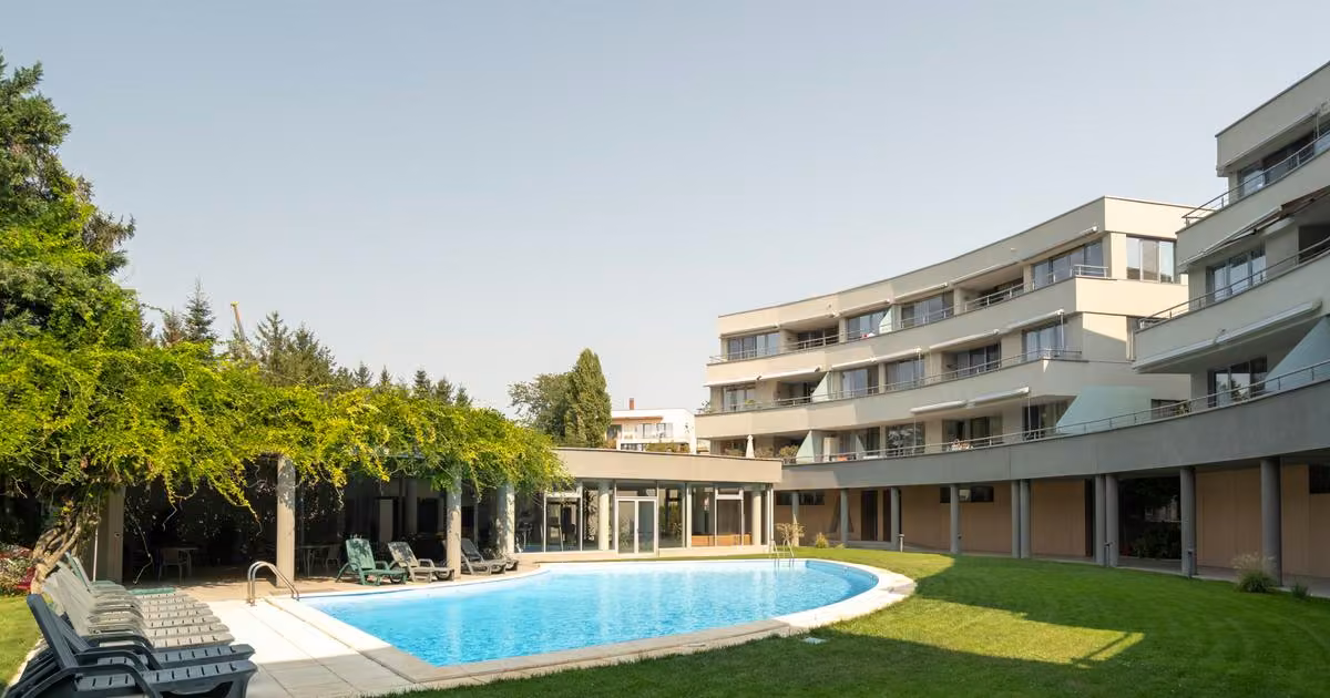 Apartament de vânzare cu 5 camere în zona Băneasa, Sector 1
