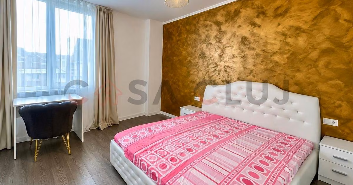 Apartament de vânzare cu 3 camere, mobilat în zona Central, Cluj-Napoca