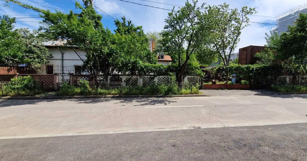 Casă individuală de vânzare cu 4 camere în zona Sisești, Sector 1