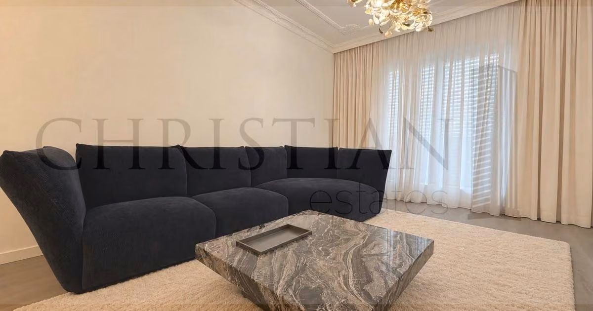 Apartament de vânzare cu 2 camere, mobilat în zona Lujerului, Sector 6