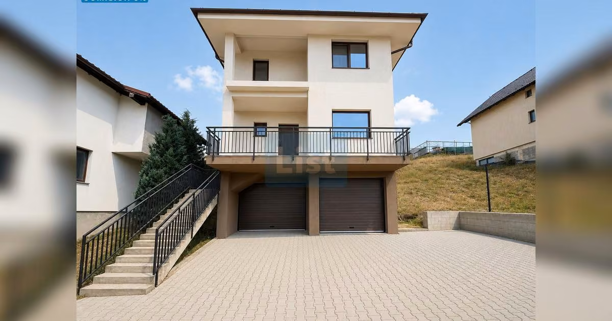 Casă de vânzare cu 4 camere în Dezmir